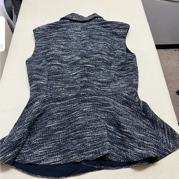 W by Worth size 4 navy woven peplum vest - Picture 5 of 11